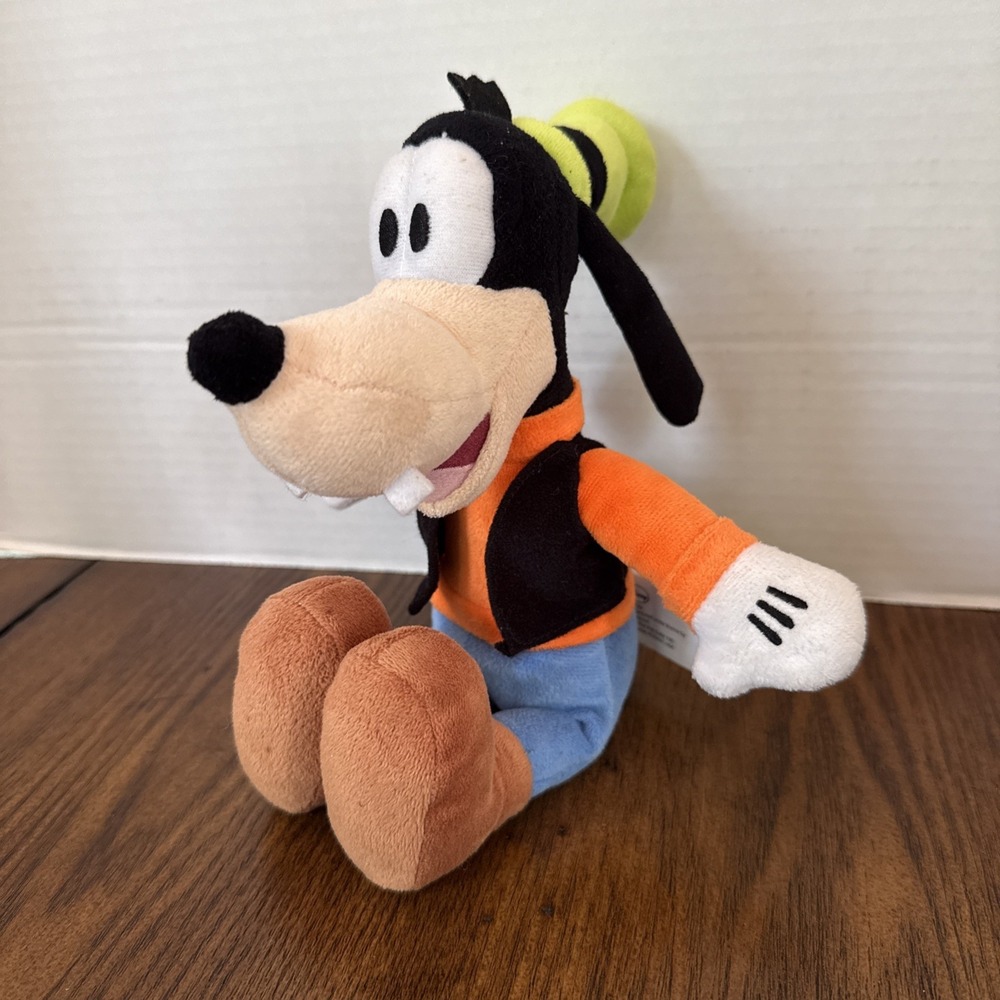 Goofy Just Play Plush Mickey Mouse Clubhouse 9" Doll Stuffed Animal Walt Disney